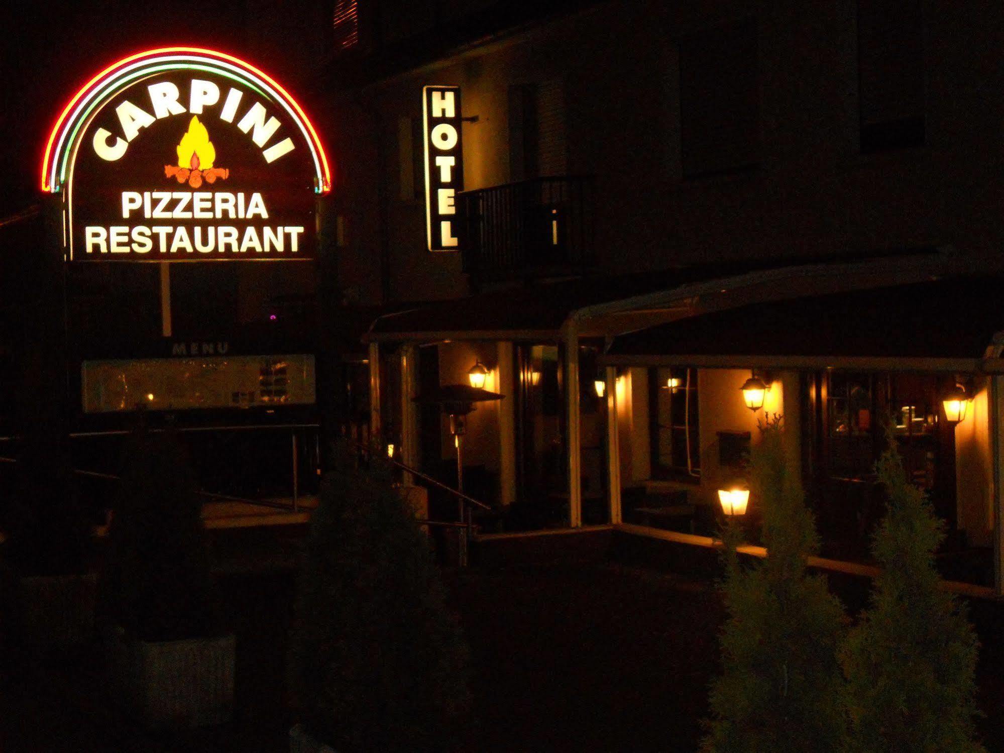 Hotel Carpini Niederkerschen Exterior foto